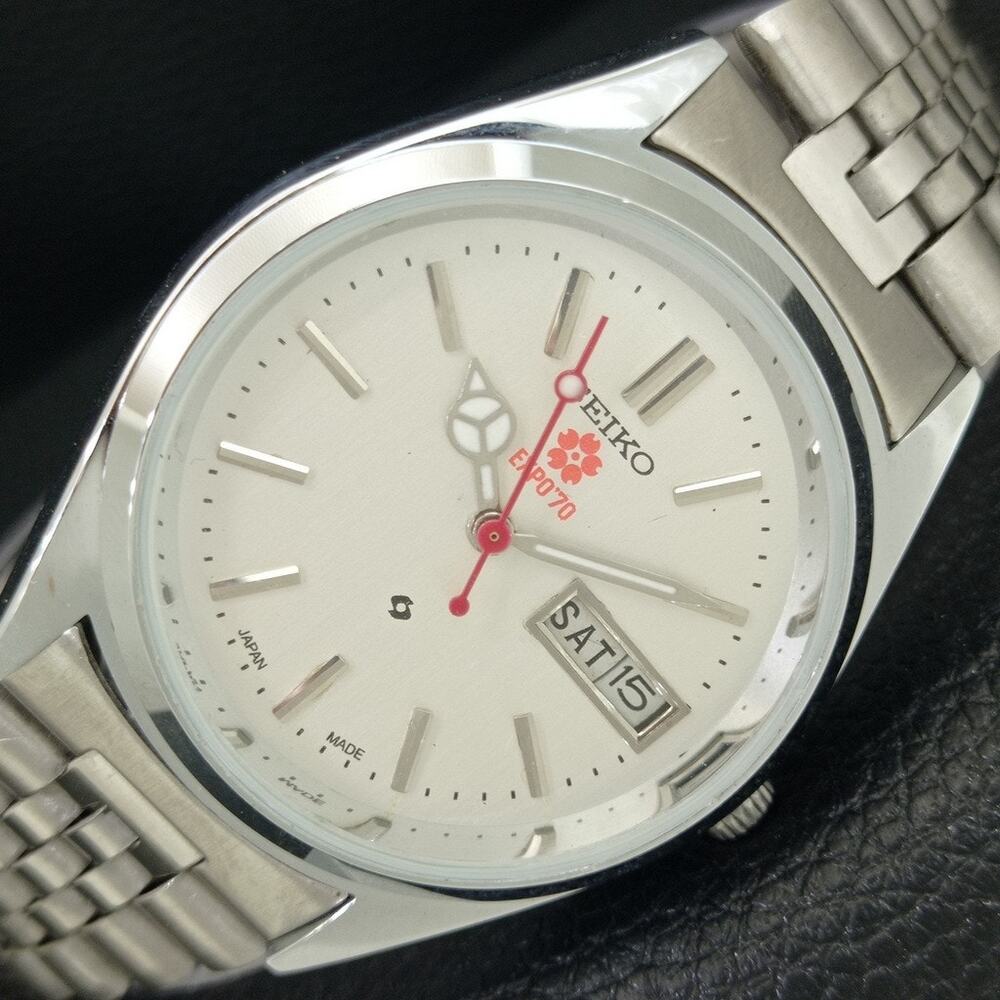 Vintage 1970 Expo Seiko Automatic Mens Silver Watch W/daydate & Red accents